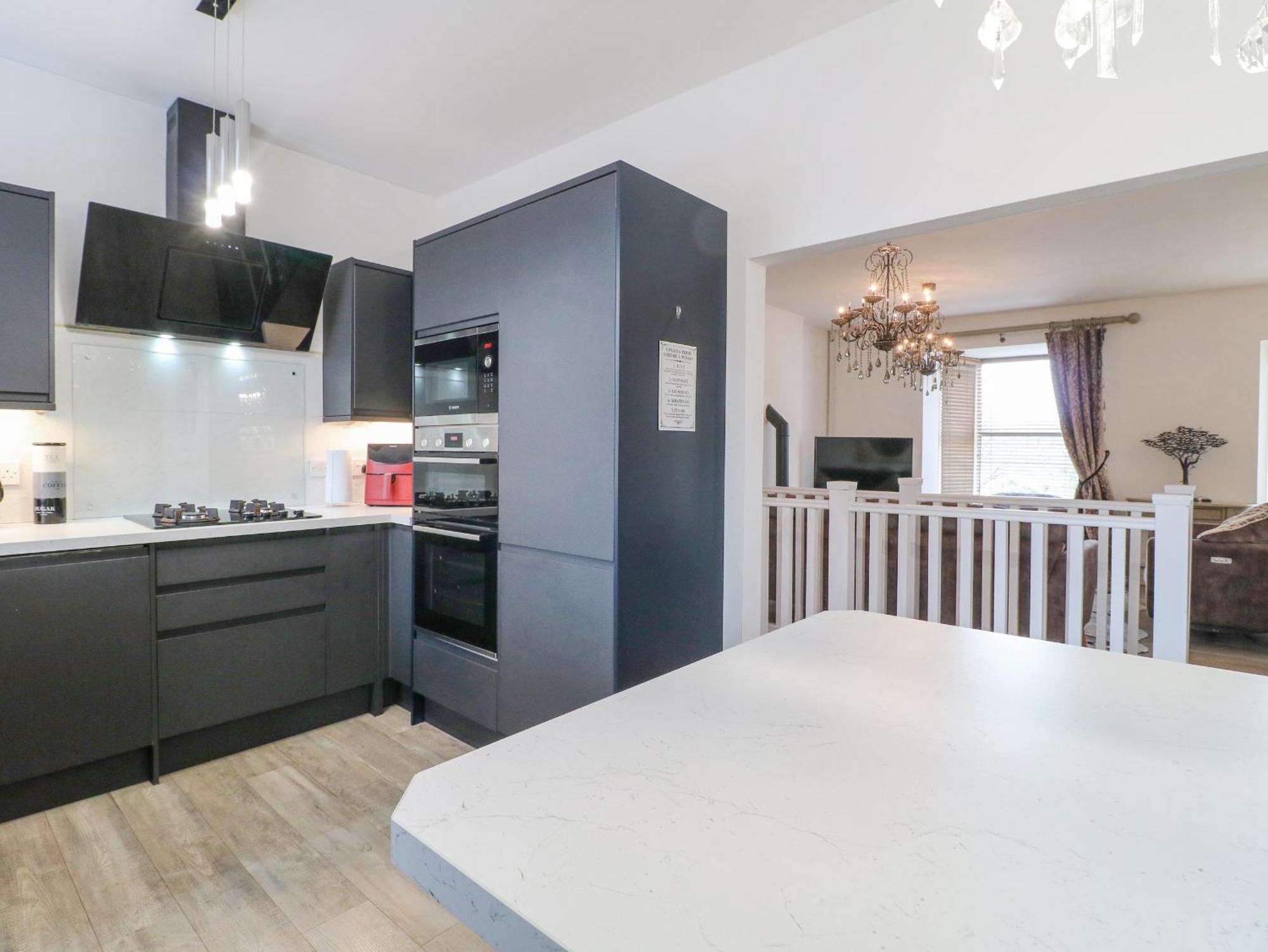 Matlock Maisonette ภายนอก รูปภาพ
